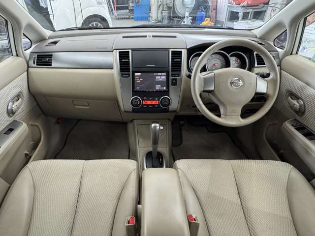 2009 Nissan Tiida – thumbnail 3