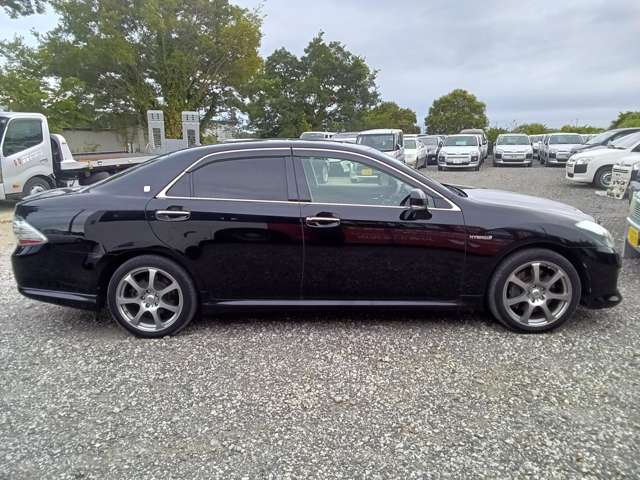 2008 Toyota Crown Hybrid – thumbnail 4
