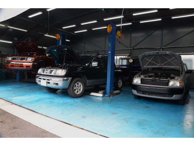 1999 Nissan Datsun – thumbnail 4