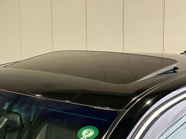 2009 Toyota Crown Majesta – thumbnail 4