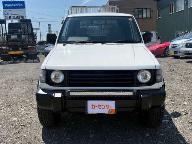 1991 Mitsubishi Pajero – thumbnail 2