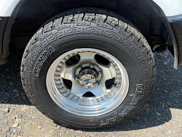 1991 Mitsubishi Pajero – thumbnail 4