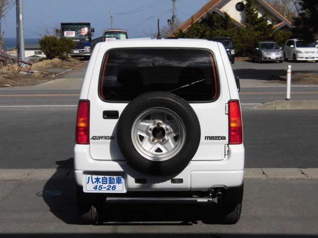 2000 Mazda AZ-Offroad – thumbnail 3
