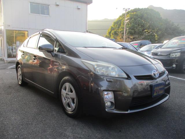 2011 Toyota Prius – thumbnail 3