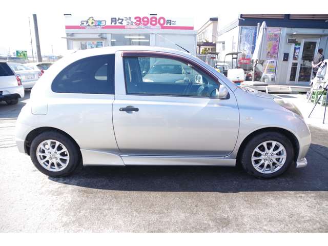 2005 Nissan March – thumbnail 4