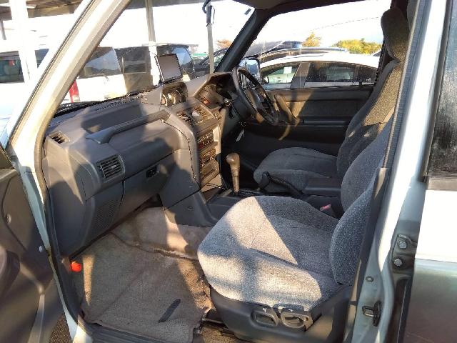 1993 Mitsubishi Pajero – thumbnail 3