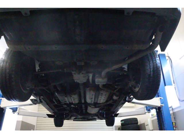 2010 Honda Stepwgn – thumbnail 2