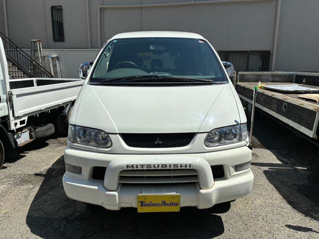 2004 Mitsubishi Delica Space Gear – thumbnail 3