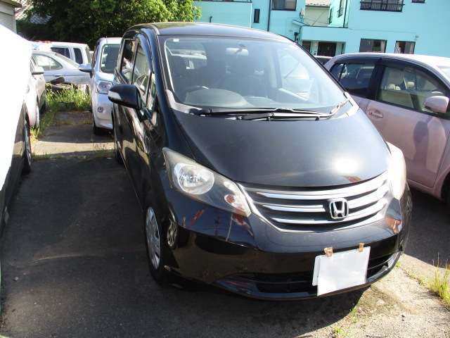 2010 Honda Freed – thumbnail 3