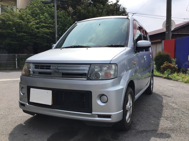 2010 Mitsubishi Toppo