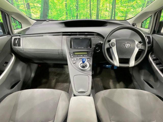 2010 Toyota Prius – thumbnail 2