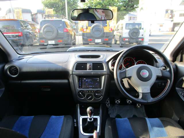 2002 Subaru Impreza STI – thumbnail 2