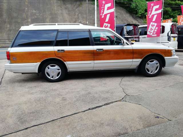 1997 Toyota Crown Wgn – thumbnail 4