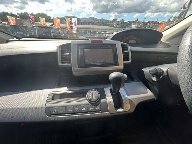 2010 Honda Freed – thumbnail 4