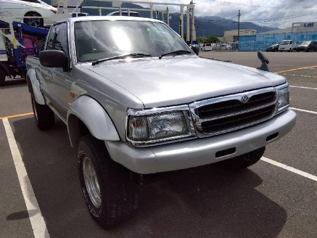 1997 Mazda Proceed – thumbnail 4