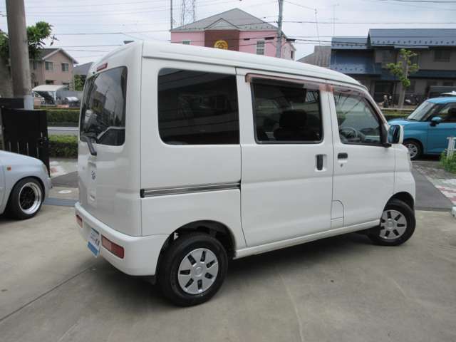 2010 Daihatsu Hijet Cargo – thumbnail 2