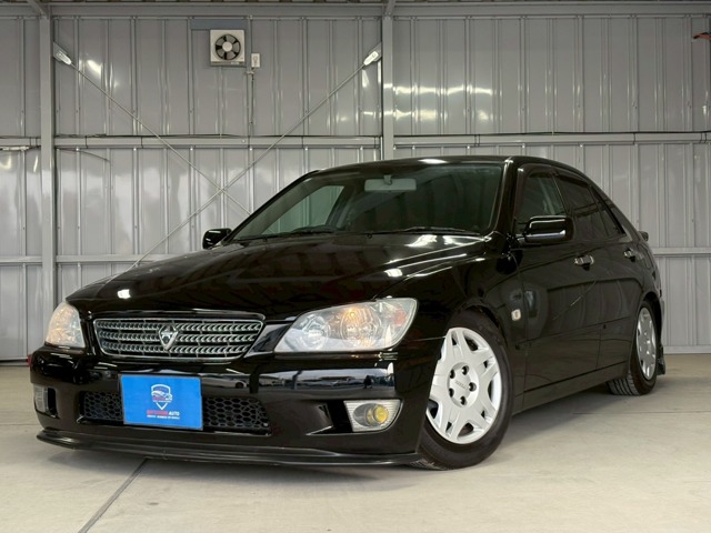 2004 Toyota Altezza