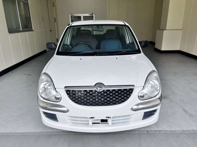 2002 Daihatsu Storia – thumbnail 2