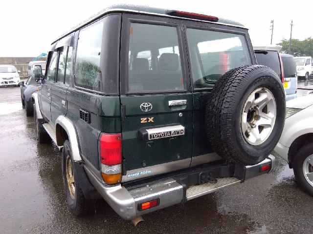 2001 Toyota Land Cruiser 70 – thumbnail 2