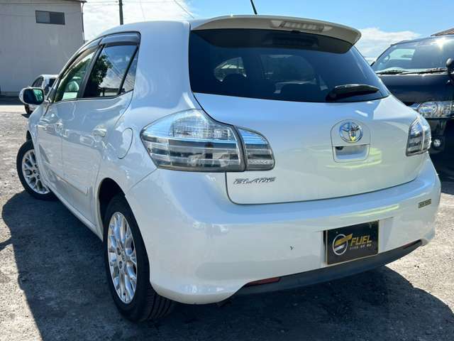 2009 Toyota Blade – thumbnail 2