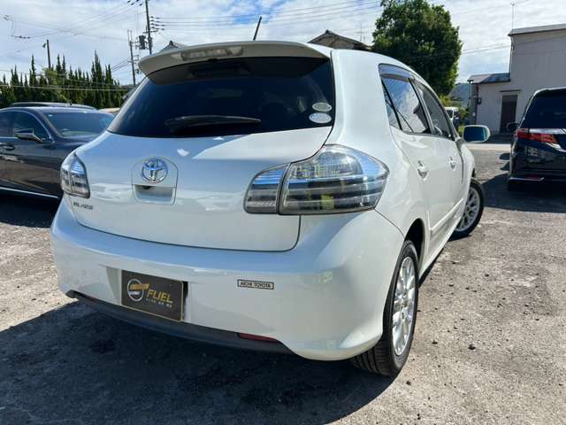 2009 Toyota Blade – thumbnail 4