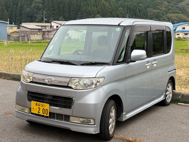 2009 Daihatsu Tanto – thumbnail 2