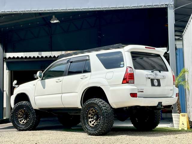 2008 Toyota Hilux Surf – thumbnail 2