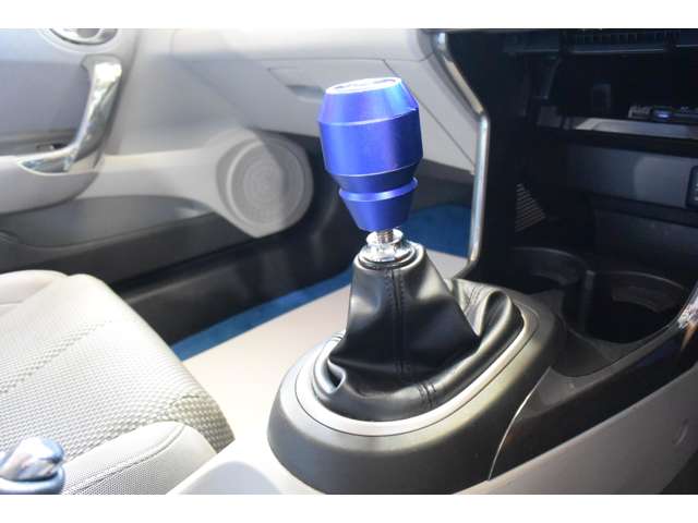 2010 Honda CR-Z – thumbnail 3