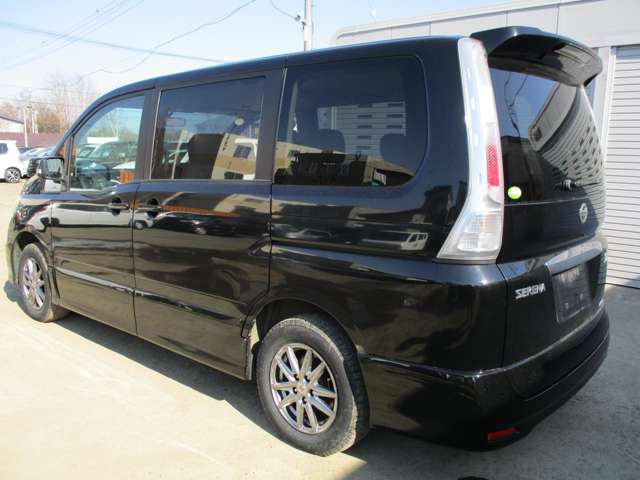 2009 Nissan Serena – thumbnail 4