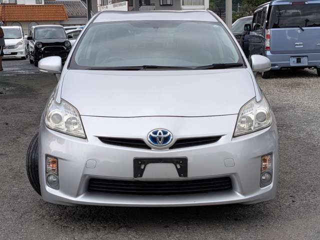 2010 Toyota Prius – thumbnail 2