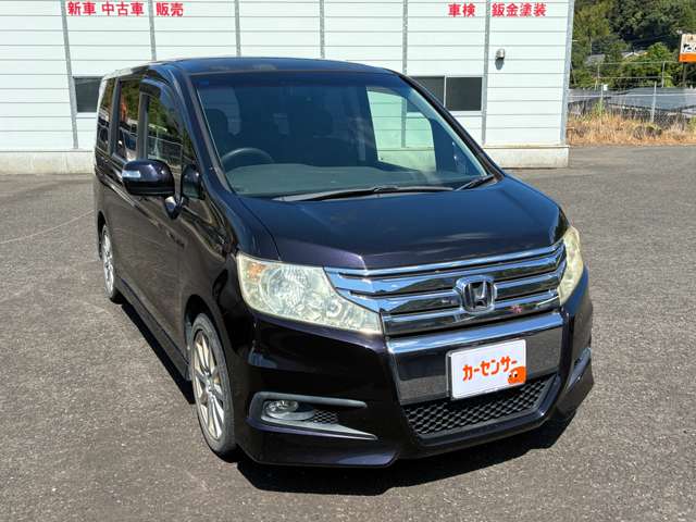 2010 Honda Stepwgn – thumbnail 2