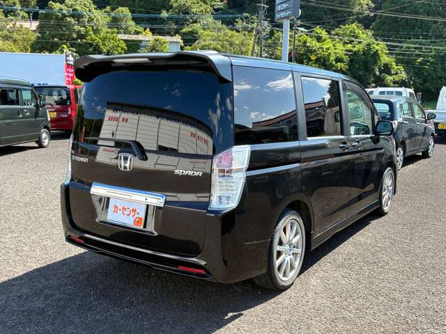 2010 Honda Stepwgn – thumbnail 3