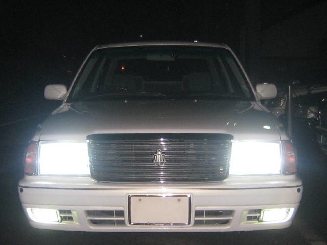 2004 Toyota Crown Sedan – thumbnail 3