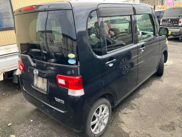 2009 Daihatsu Tanto – thumbnail 4