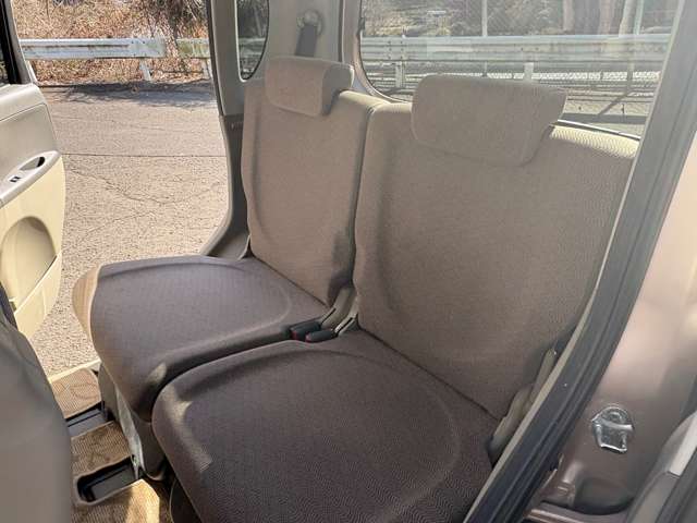 2009 Daihatsu Tanto – thumbnail 3