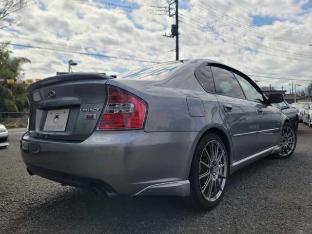 2005 Subaru Legacy B4 – thumbnail 2