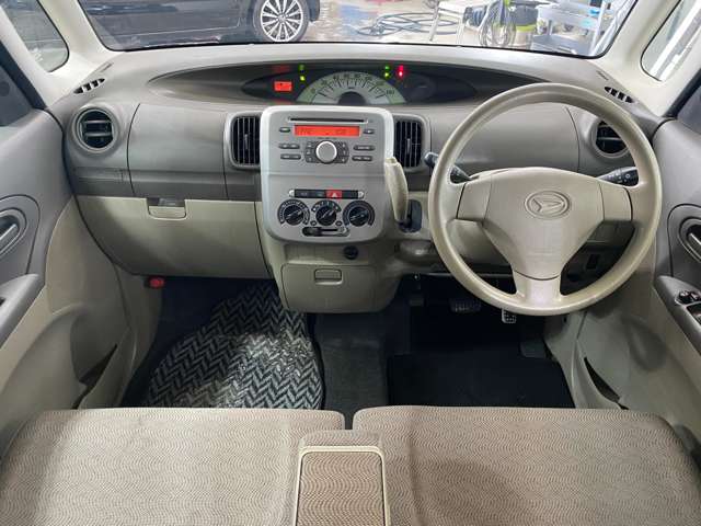 2009 Daihatsu Tanto – thumbnail 3
