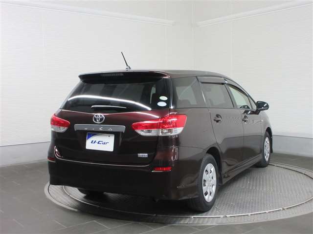 2011 Toyota Wish – thumbnail 3