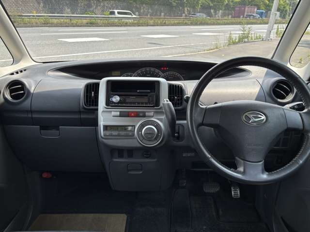 2009 Daihatsu Tanto – thumbnail 3