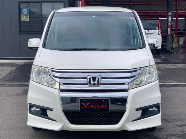 2010 Honda Stepwgn – thumbnail 4