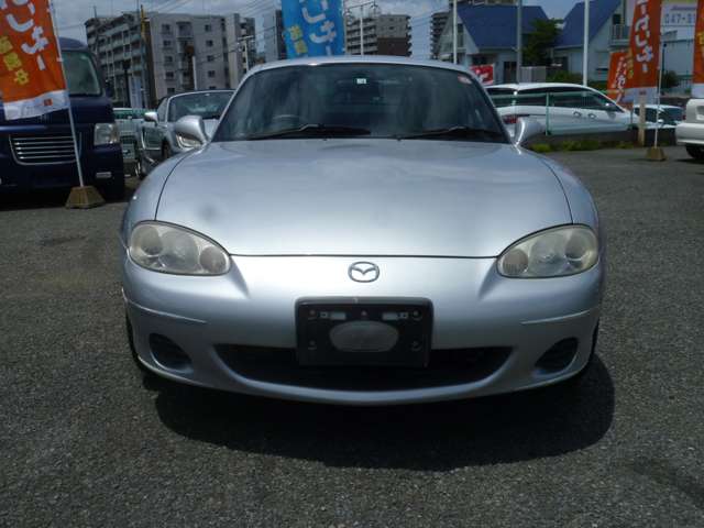 2004 Mazda Roadster Coupe – thumbnail 2