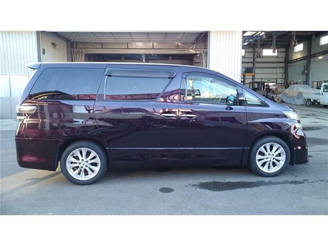 2010 Toyota Vellfire – thumbnail 4