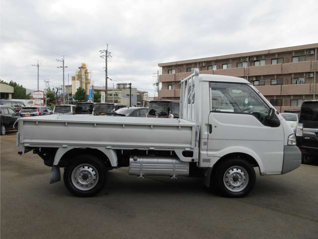 2003 Mitsubishi Delica Truck – thumbnail 4