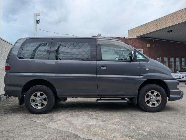 2006 Mitsubishi Delica Space Gear – thumbnail 4