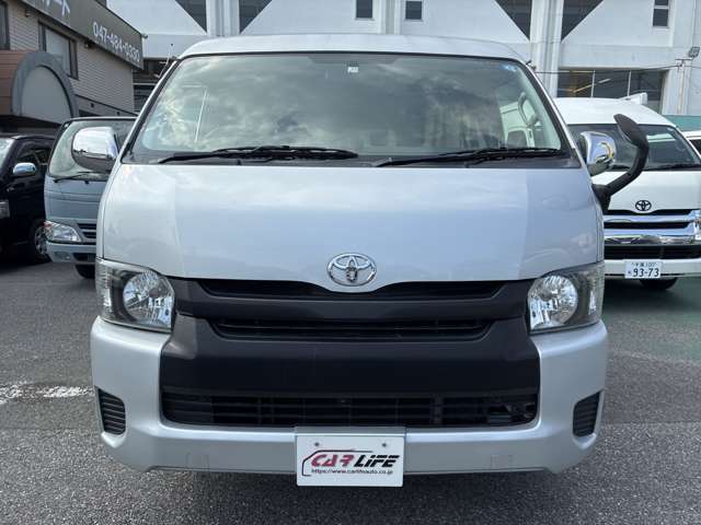 2006 Toyota Hiace – thumbnail 3