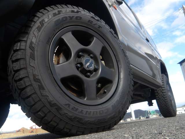 2009 Mitsubishi Pajero Mini – thumbnail 2
