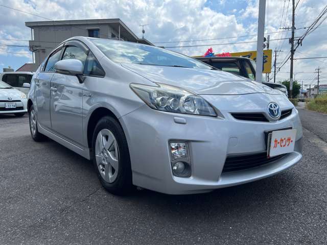 2011 Toyota Prius – thumbnail 3