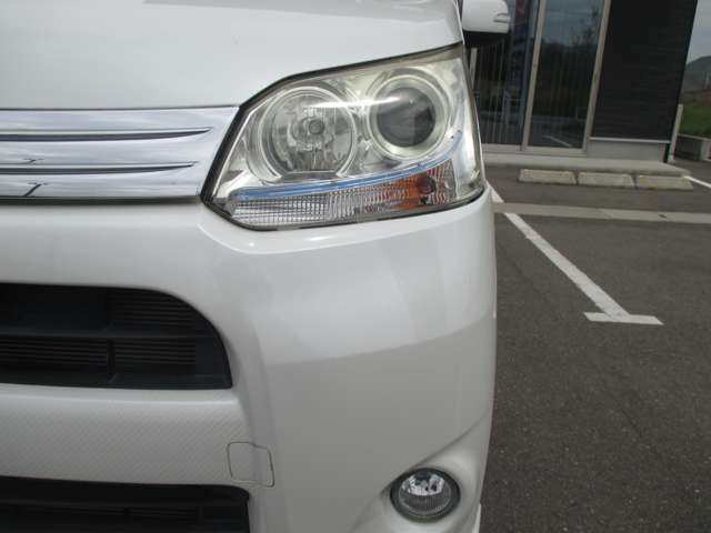 2010 Daihatsu Move – thumbnail 4