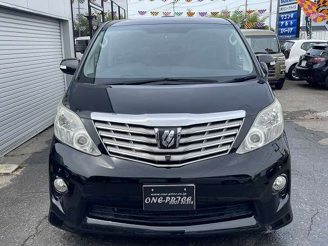 2009 Toyota Alphard – thumbnail 2