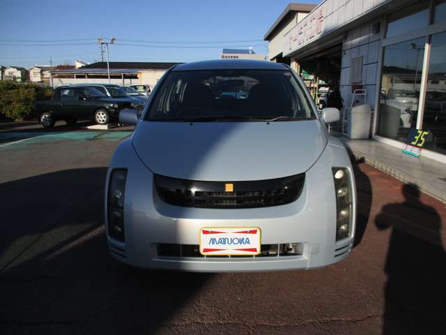 2003 Toyota WiLL – thumbnail 2